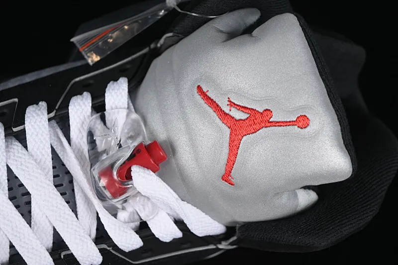 All categories Air Jordan Jordan series basketball shoes Air Jordan 5 pure original version Air Jordan 5 Black "Metallic Reimagined" AJ5 Joe 5 black silver HF3975-001
